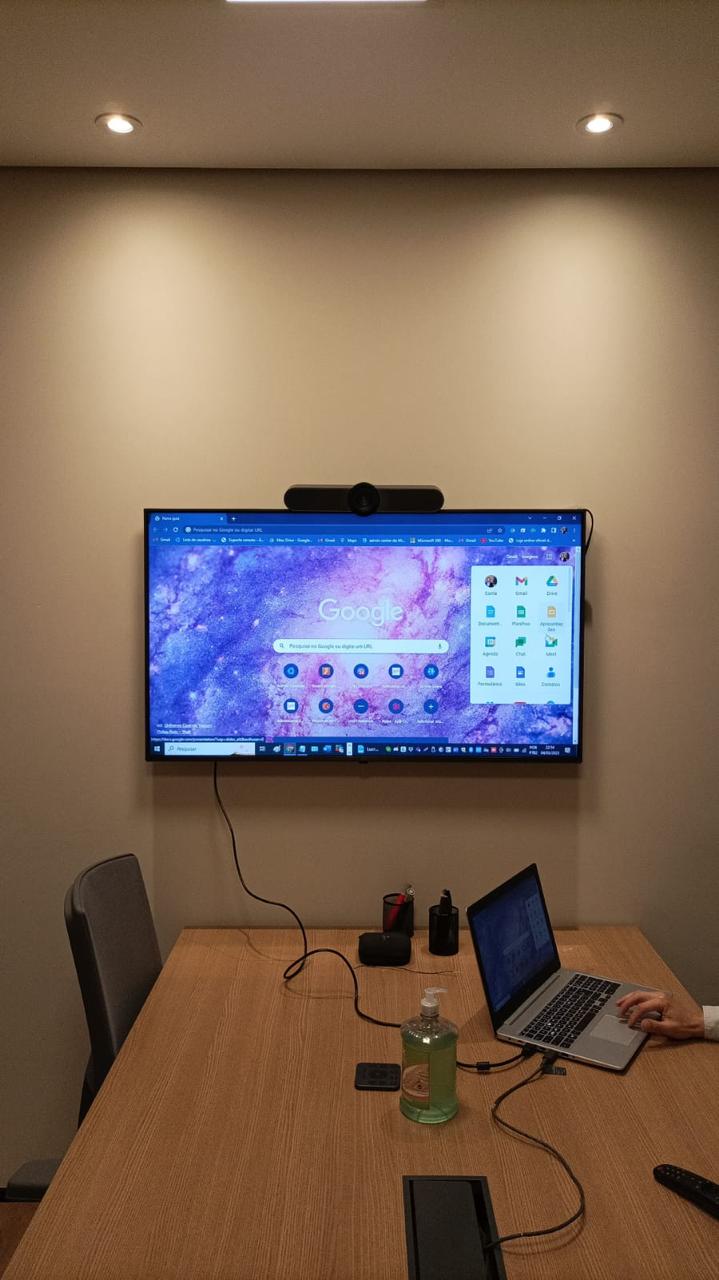 Equipamento Logitech